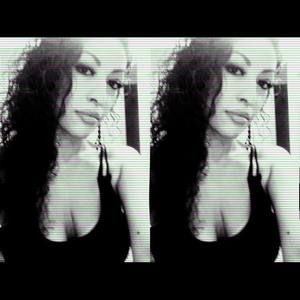 Meet your Posher, Raquel